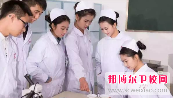 安順2021年衛(wèi)校學(xué)什么專(zhuān)業(yè)好