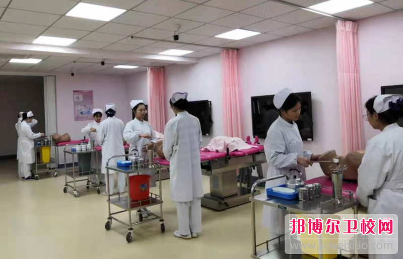 四川2023年女生讀護(hù)理學(xué)校好不好