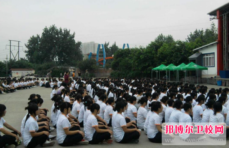 四川2023年女生在護理學(xué)校學(xué)什么好