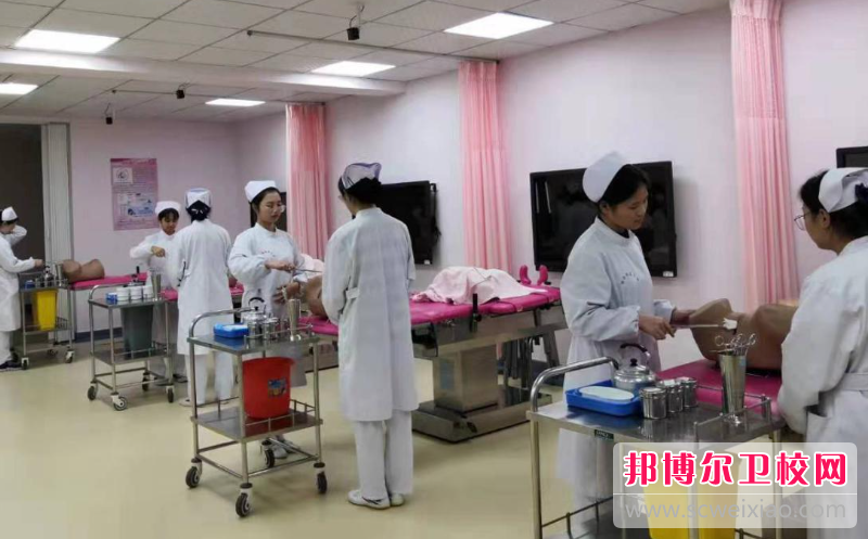 貴州2023年女生讀護理學(xué)校好不好