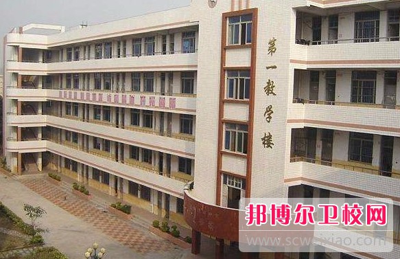 四川2025年男生學(xué)什么護(hù)理學(xué)校好